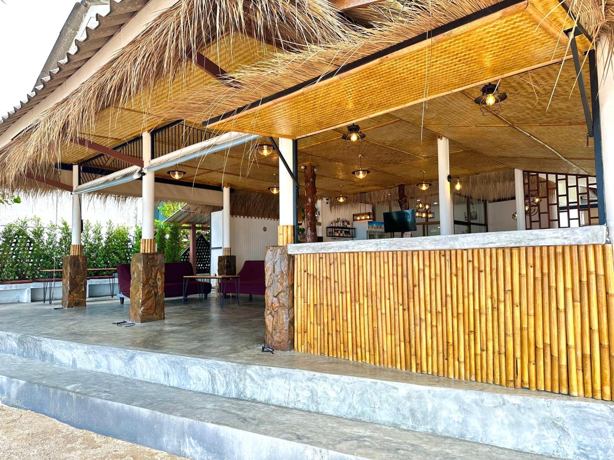 The Scenery Beach Resort Baan Khai Exterior foto