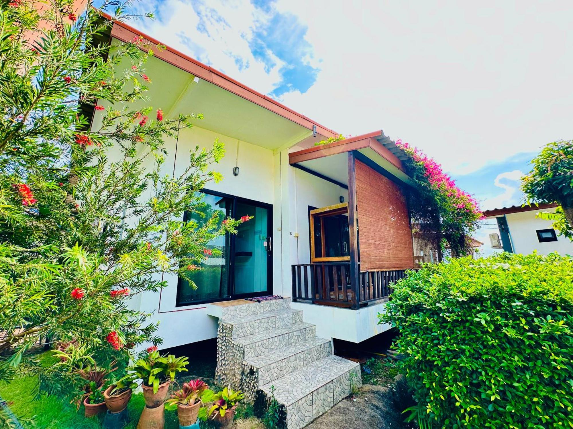 The Scenery Beach Resort Baan Khai Exterior foto